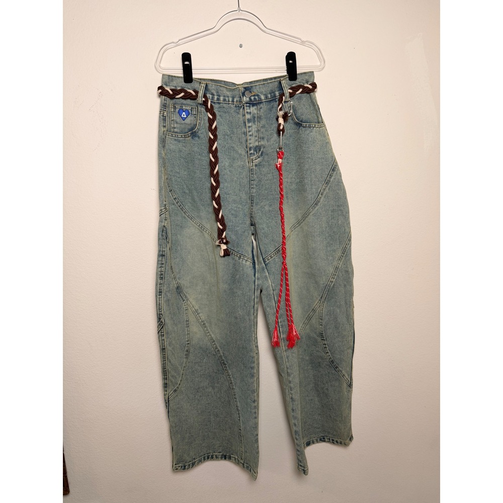Aelfric Eden Streetwear Wide Leg Curved Panel Jeans Light Wash Blue Size 32 NWT